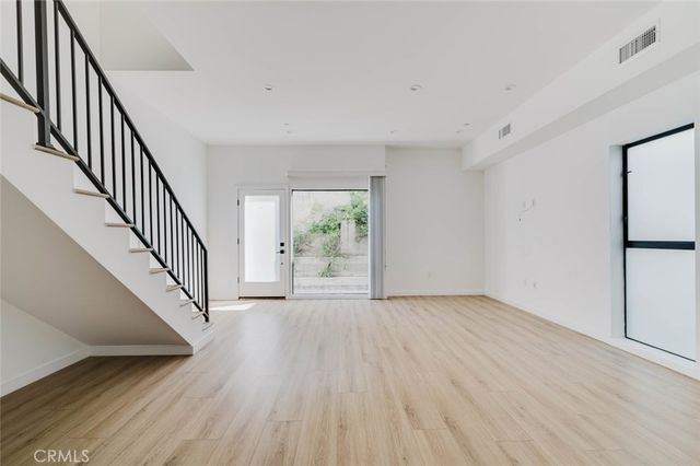536 E San Jose Avenue, Burbank, CA 91501