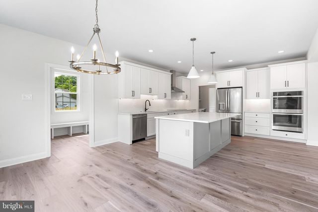 195 CONCORD MEETING RD, Glen Mills, PA 19342