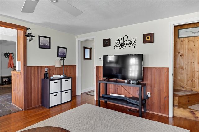 912 South Pine Street, Horseheads, NY 14845