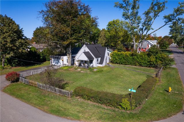 912 South Pine Street, Horseheads, NY 14845