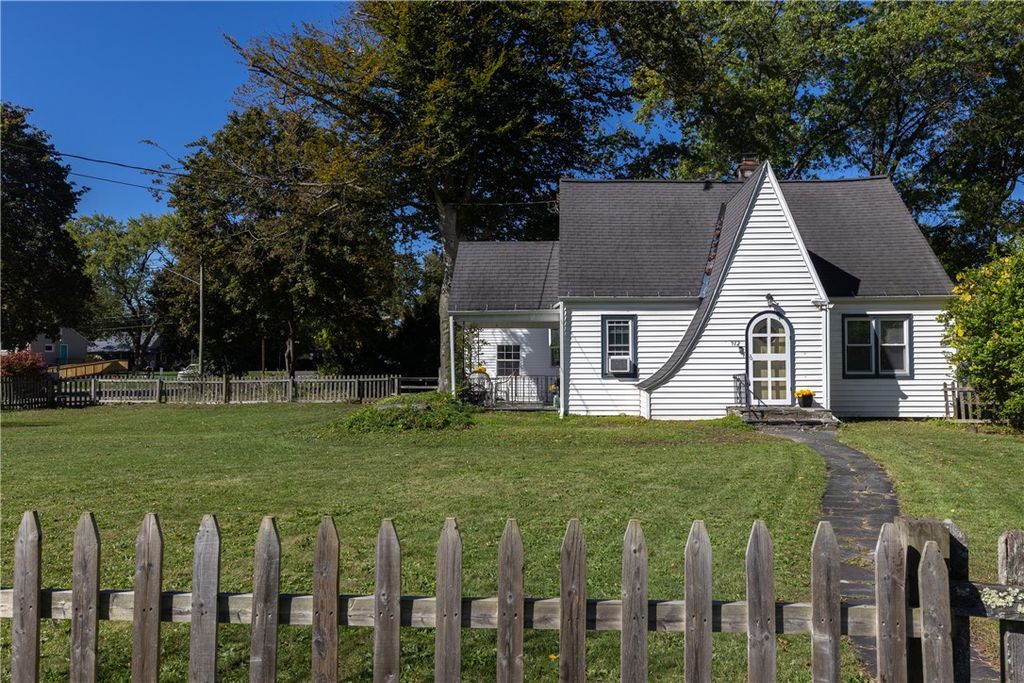 912 South Pine Street, Horseheads, NY 14845