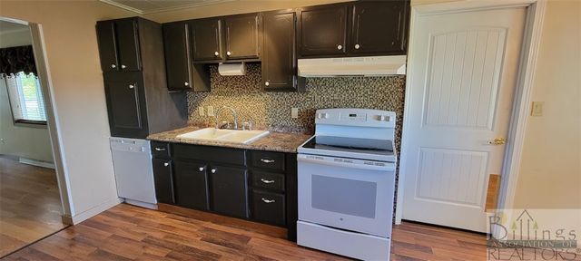 709 Dakota Avenue, Baker, MT 59313