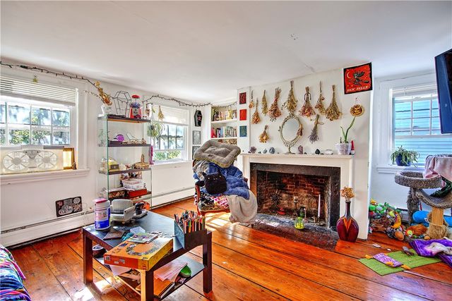 84 Transit Street, Providence, RI 02906