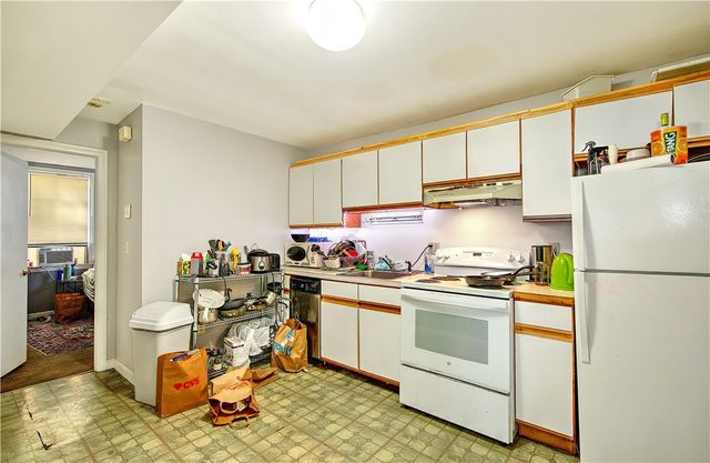 84 Transit Street, Providence, RI 02906