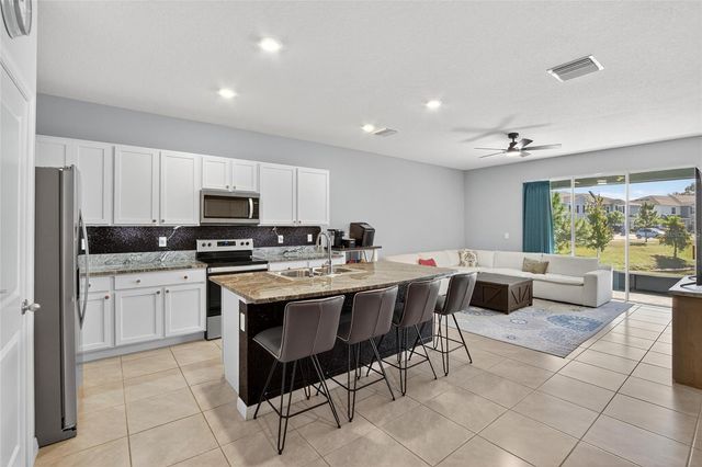 5055 CAPTAIN DAVIS DRIVE, Wimauma, FL 33598