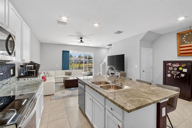 5055 CAPTAIN DAVIS DRIVE, Wimauma, FL 33598