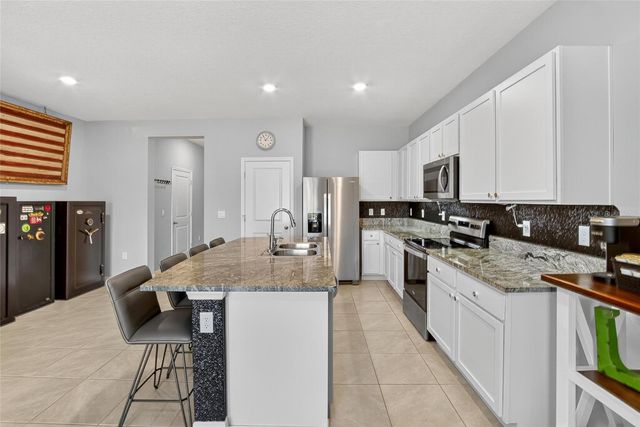 5055 CAPTAIN DAVIS DRIVE, Wimauma, FL 33598