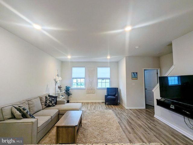 21 TURIN WAY, Mount Laurel, NJ 08054