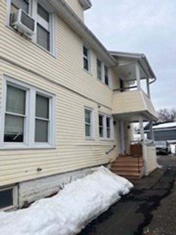 491-493 Newbury St, Springfield, MA 01104