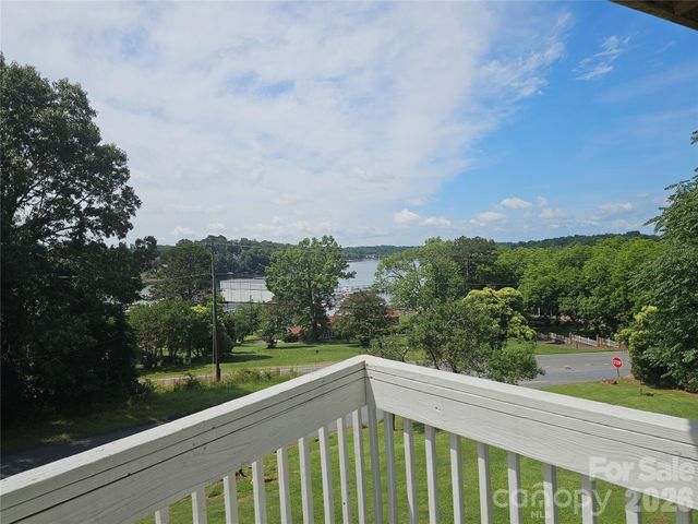 500 Steel Bridge Loop, Hickory, NC 28601