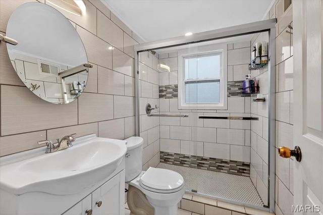 9840 Madison Avenue, Rock Hill, MO 63119