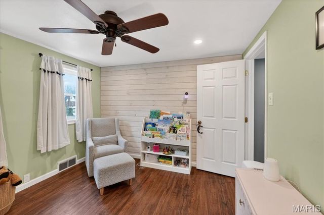 9840 Madison Avenue, Rock Hill, MO 63119