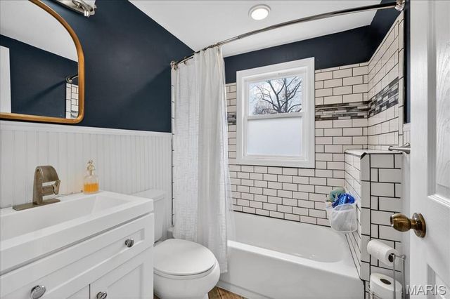 9840 Madison Avenue, Rock Hill, MO 63119