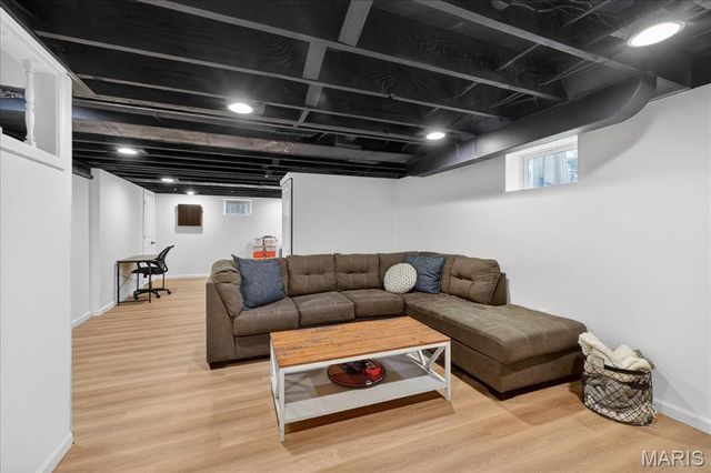 9840 Madison Avenue, Rock Hill, MO 63119