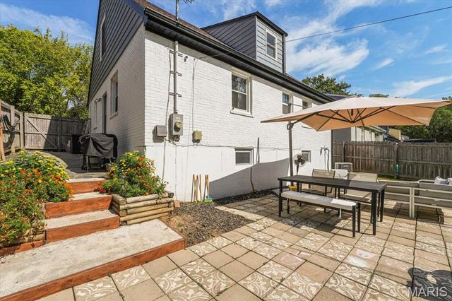 9840 Madison Avenue, Rock Hill, MO 63119