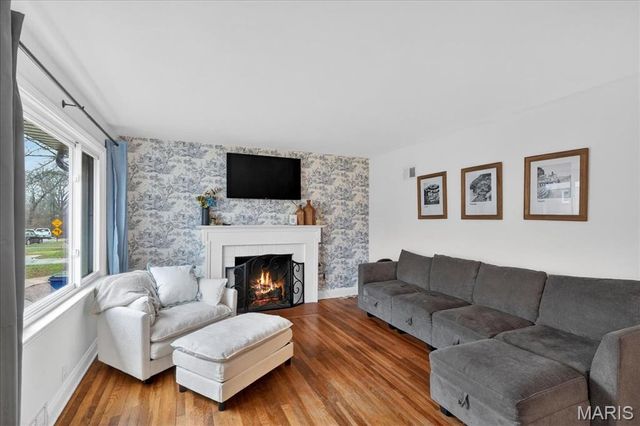 9840 Madison Avenue, Rock Hill, MO 63119