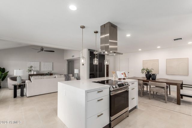 6748 E PARADISE Lane, Scottsdale, AZ 85254