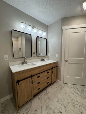 11785 Co Road 76-211, Ava, MO 65608