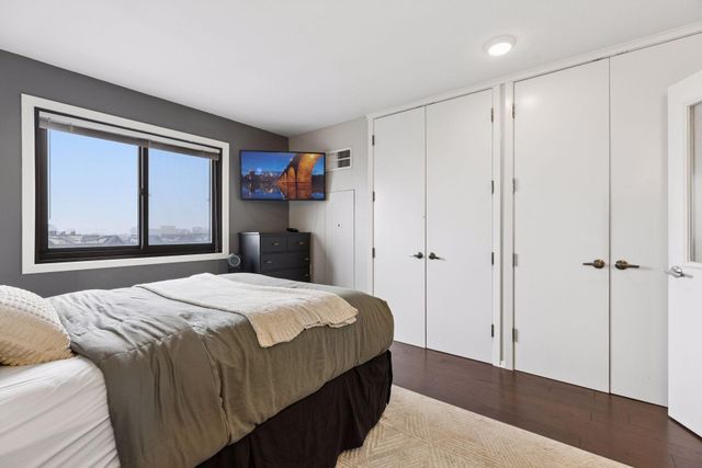 400 Groveland Avenue 914, Minneapolis, MN 55403