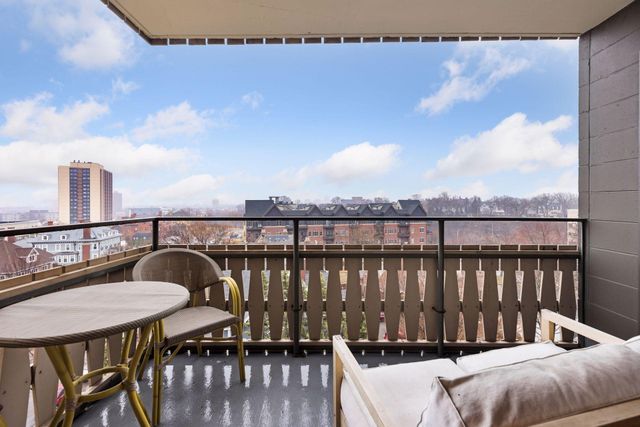 400 Groveland Avenue 914, Minneapolis, MN 55403