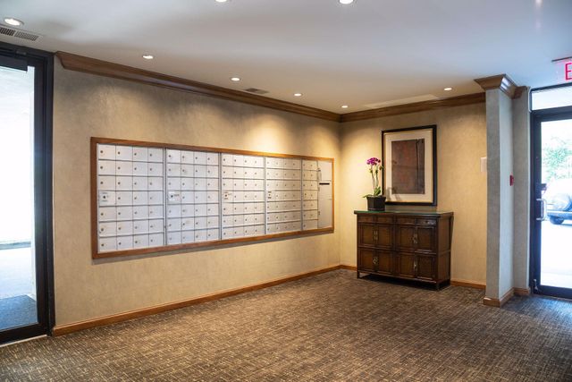 400 Groveland Avenue 914, Minneapolis, MN 55403