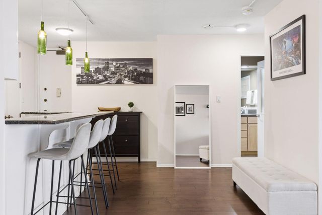 400 Groveland Avenue 914, Minneapolis, MN 55403