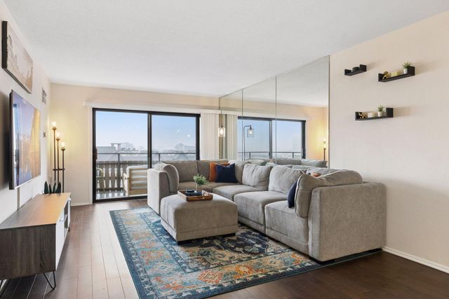 400 Groveland Avenue 914, Minneapolis, MN 55403