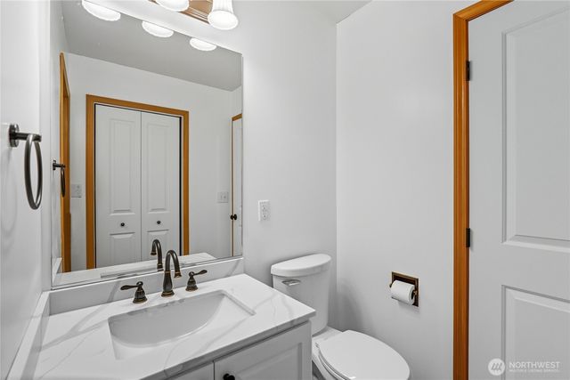 9656 Sandy Isle Lane NW, Silverdale, WA 98383