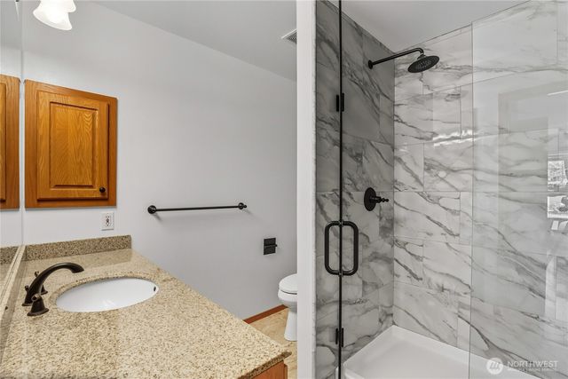 9656 Sandy Isle Lane NW, Silverdale, WA 98383