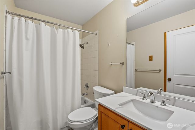 9656 Sandy Isle Lane NW, Silverdale, WA 98383