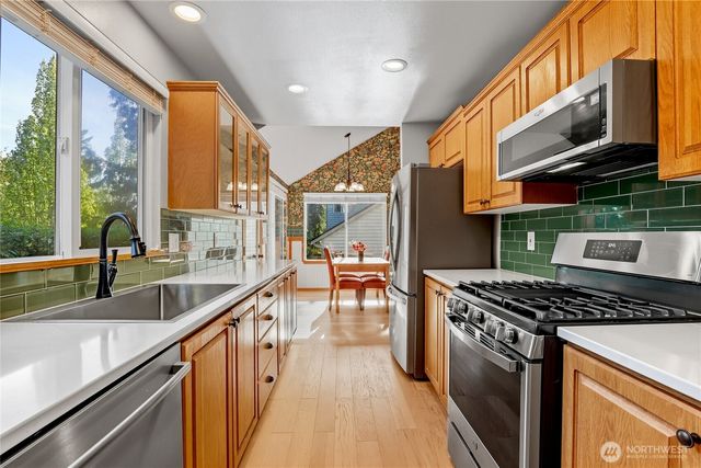 9656 Sandy Isle Lane NW, Silverdale, WA 98383