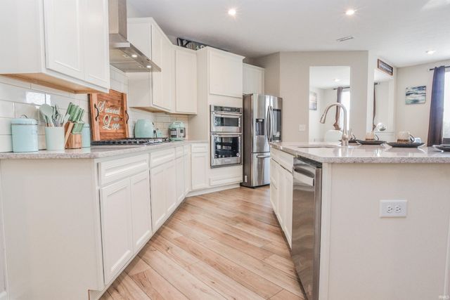 6759 Sable Point Drive, Brownsburg, IN 46112