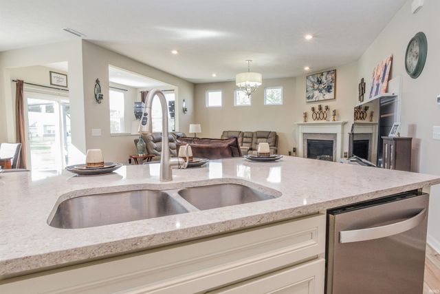 6759 Sable Point Drive, Brownsburg, IN 46112