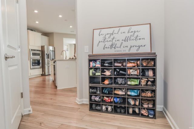 6759 Sable Point Drive, Brownsburg, IN 46112
