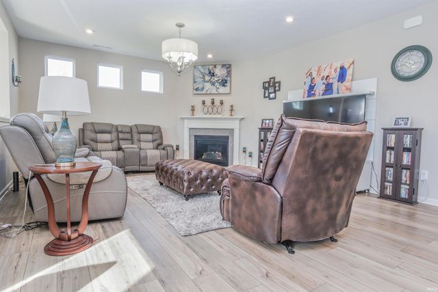 6759 Sable Point Drive, Brownsburg, IN 46112