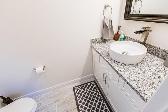 5205 Bataan Road B, Houston, TX 77033