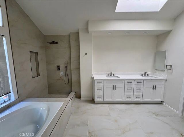 26601 White Oaks, Laguna Hills, CA 92653