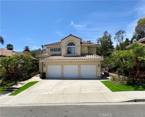 26601 White Oaks, Laguna Hills, CA 92653