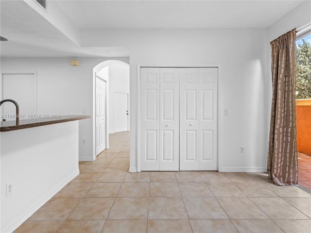 6201 NW 114th Pl 249, Doral, FL 33178