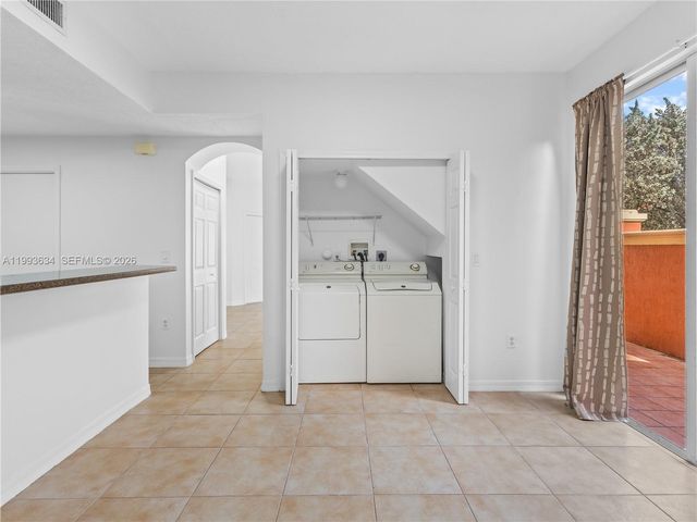 6201 NW 114th Pl 249, Doral, FL 33178