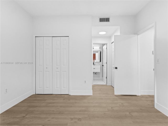 6201 NW 114th Pl 249, Doral, FL 33178