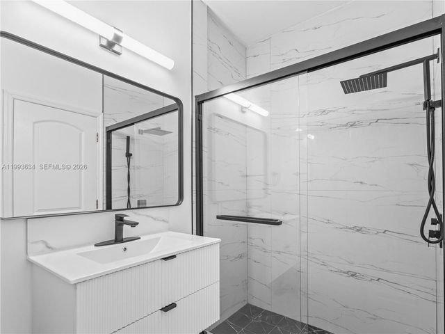 6201 NW 114th Pl 249, Doral, FL 33178