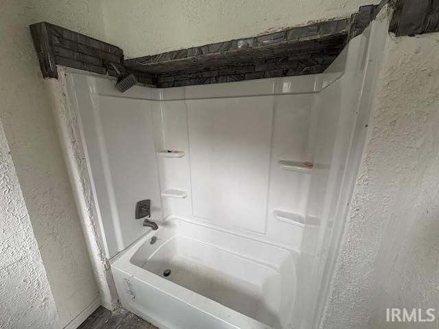 2423 S Madison Avenue, Anderson, IN 46016