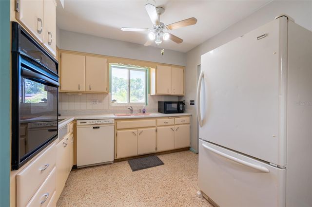 2215 GROVE STREET, Sarasota, FL 34239