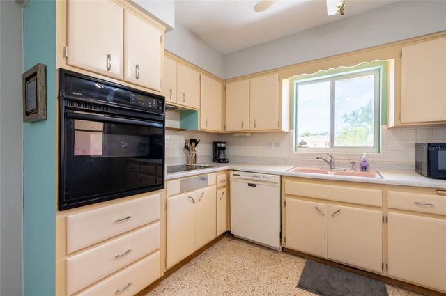 2215 GROVE STREET, Sarasota, FL 34239