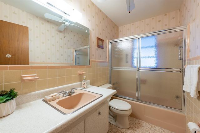 2215 GROVE STREET, Sarasota, FL 34239