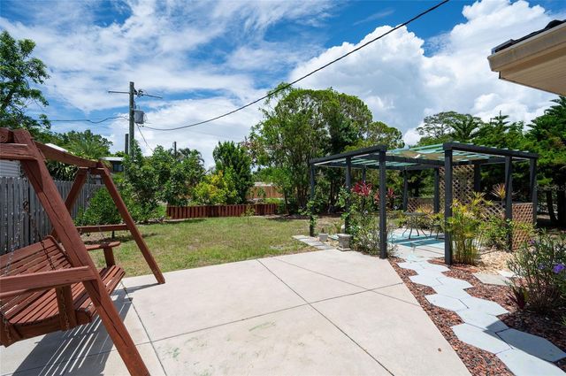 2215 GROVE STREET, Sarasota, FL 34239
