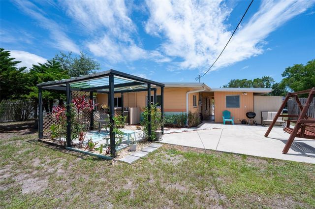 2215 GROVE STREET, Sarasota, FL 34239