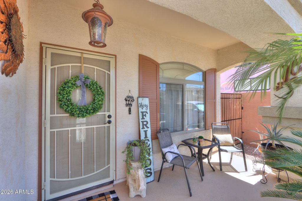 Image 3 of property listing at 1765 E Oquitoa Drive, Casa Grande, AZ 85122