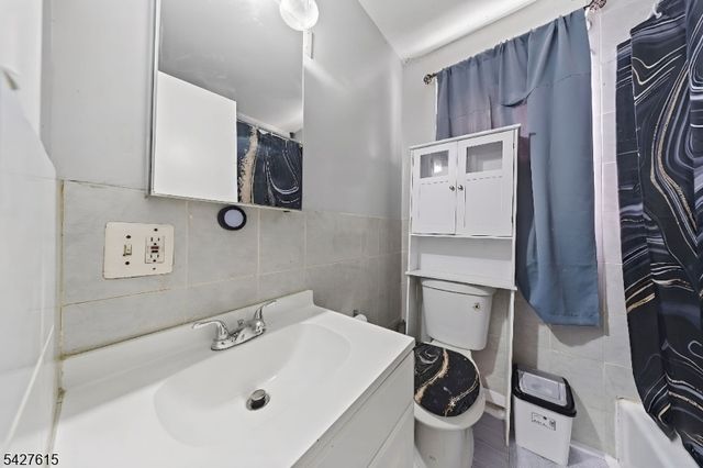 14 Dey St, Paterson City, NJ 07503